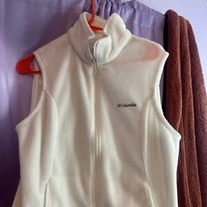 Columbia fleece vest